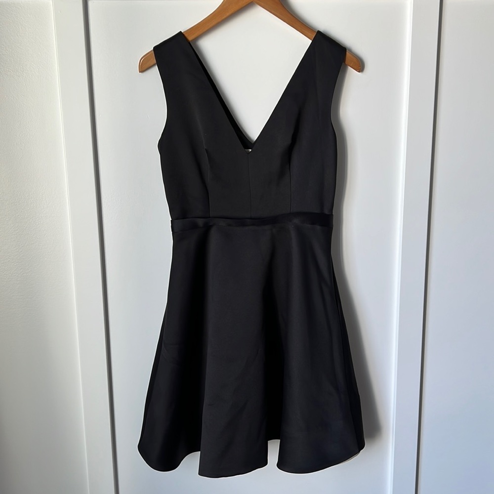 HALSTON HERITAGE Dress